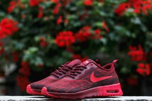 Кроссовки Nike Air Max Thea JCRD WMNS [Team Red/Action Red Black] - блог Styles.ua