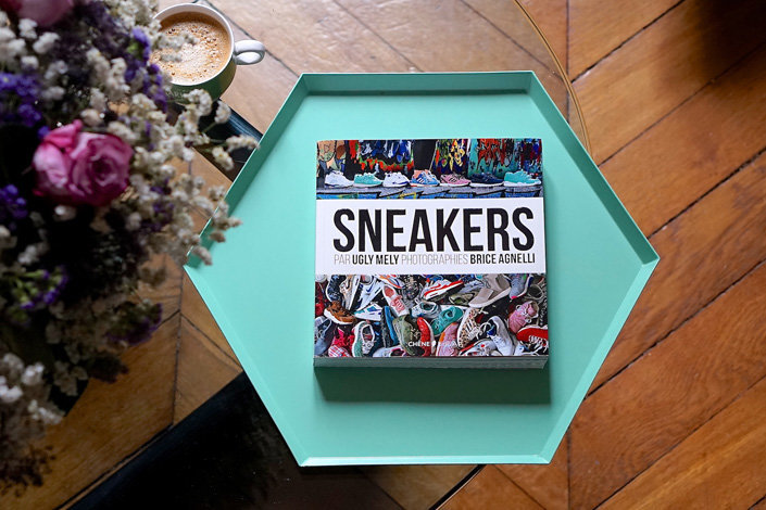 Книга Sneakers by Ugly Mely