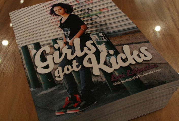 Книга Girls Got Kicks